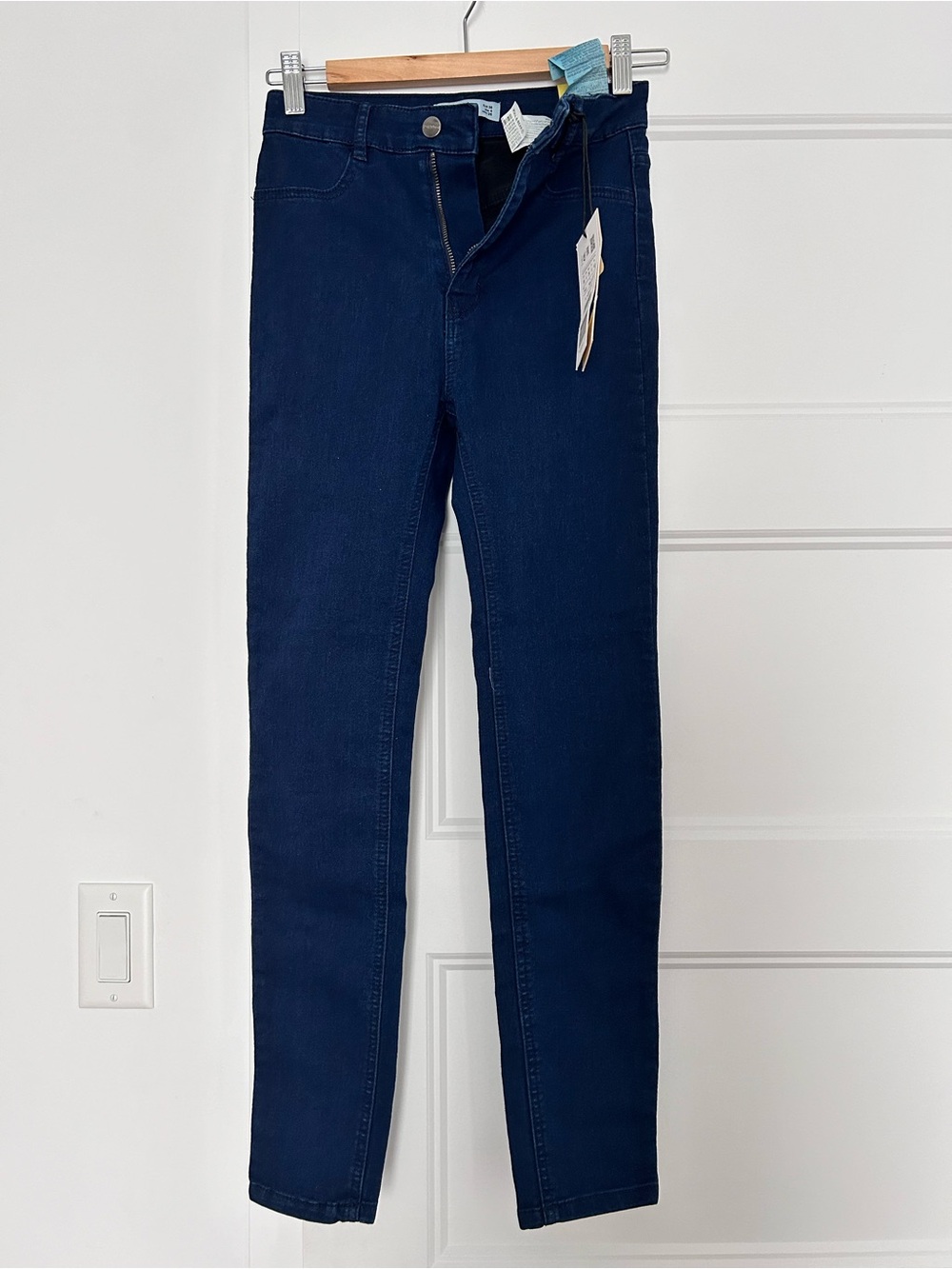Pull&Bear women’s Skinny Jeans in Dark Blue Denim